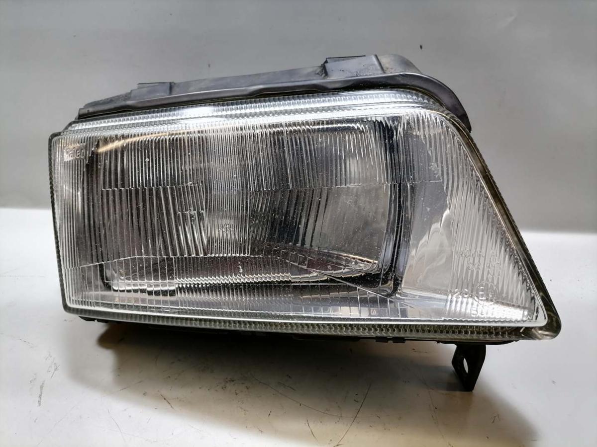 Audi A4 B5 original Scheinwerfer vorn rechts Halogen Bj.1996